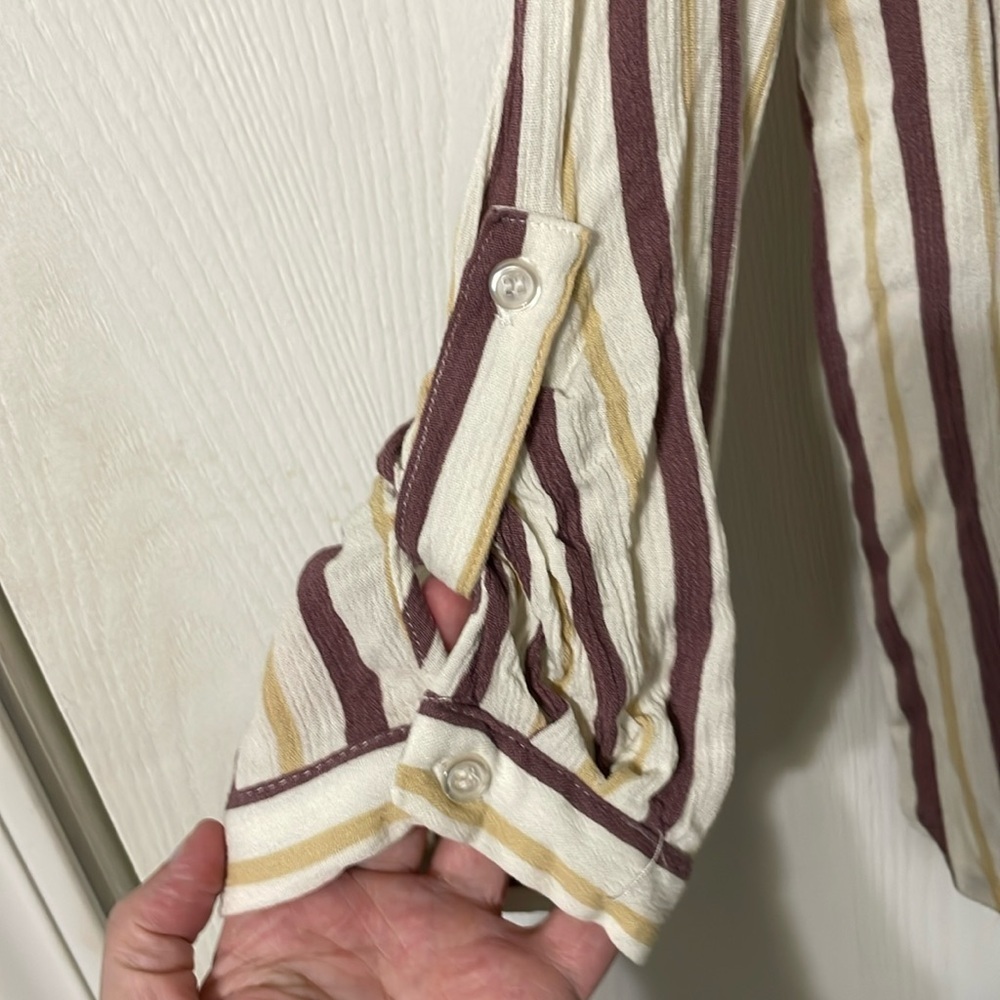 💰Market & Spruce Lightweight Maroon/White/Gold Striped Button Down Shirt Large - Picture 4 of 9